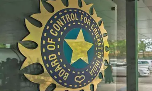 టెస్టులు ఆడే క్రికెటర్లకు బీసీసీఐ బంఫర్ ఆఫర్?.. ఆ దిశగా బోర్డు కసరత్తు