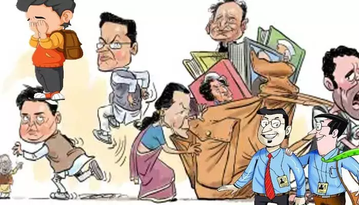 విద్యార్థుల జీవితాలను నాశనం చేసేలా ప్రభుత్వ రూల్స్.. మరీ ఇంత అన్యాయమా! విద్యార్థుల జీవితాలను నాశనం చేసేలా ప్రభుత్వ రూల్స్.. మరీ ఇంత అన్యాయమా!