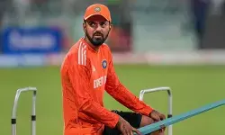 కేఎల్ రాహుల్ షాక్.. ఆ టోర్నీ వేలంలో అన్‌సోల్డ్.. కారణం ఏంటో తెలుసా?