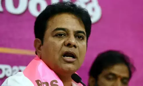 కాంగ్రెస్ ప్రభుత్వంపై KTR సీరియస్ కామెంట్స్