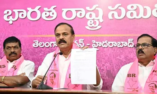 తెలంగాణ సచివాలయం, అంబేద్కర్ విగ్రహాన్ని కూల్చేస్తారా?