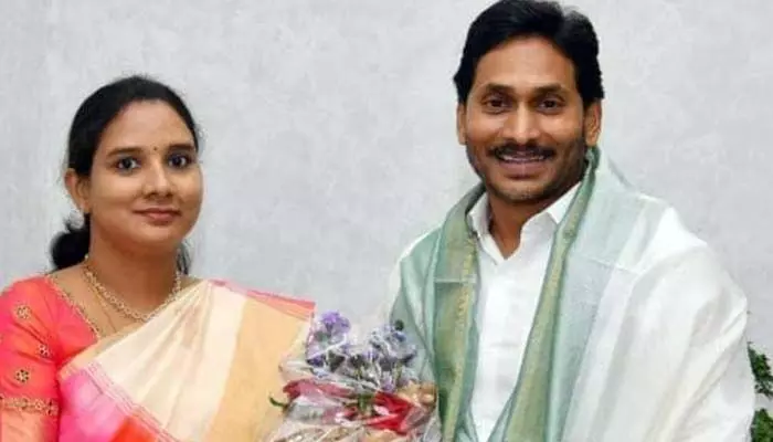 తొలి జాబితాలో గంజి చిరంజీవి, 9వ లిస్టులో మురుగుడు లావణ్య తొలి జాబితాలో గంజి చిరంజీవి, 9వ లిస్టులో మురుగుడు లావణ్య