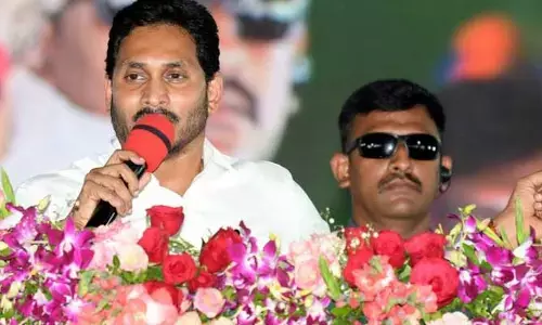 అందుకే వారితో యుద్ధం చేయాల్సి వస్తోంది.. CM జగన్ కీలక వ్యాఖ్యలు