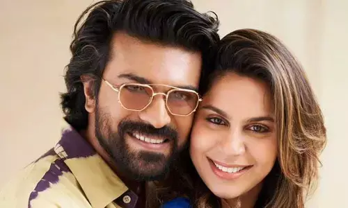 ఉపాసన కాళ్లు పట్టుకుని మరీ సేవలు చేస్తున్న గ్లోబల్ స్టార్ (వీడియో).. ఫ్యాన్స్ రియాక్షన్ ఇదే!