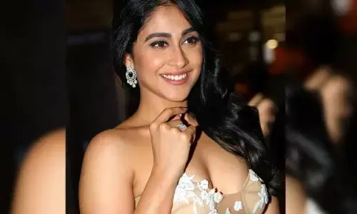 న్యూ ట్రెండ్‌లో మెరిసిన రెజీనా.. టెంప్ట్ చేయడం ఈ థీమ్ ఉద్దేశం కాదంటూ పోస్ట్..