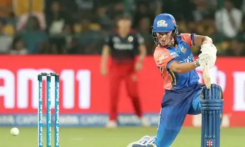 పుంజుకున్న ముంబై.. చిత్తుగా ఓడిన బెంగళూరు