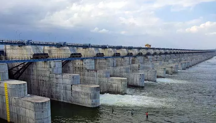 కాళేశ్వరం నిర్మాణంపై అధ్యయనానికి కమిటీ.. నాలుగు నెలల డెడ్లైన్ కాళేశ్వరం నిర్మాణంపై అధ్యయనానికి కమిటీ.. నాలుగు నెలల డెడ్లైన్