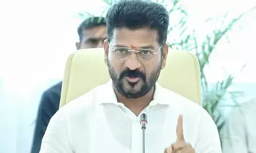 సీఎం రేవంత్ రెడ్డి మరో కీలక నిర్ణయం.. భారీగా తగ్గిన ఉద్యోగుల జీతాలు!