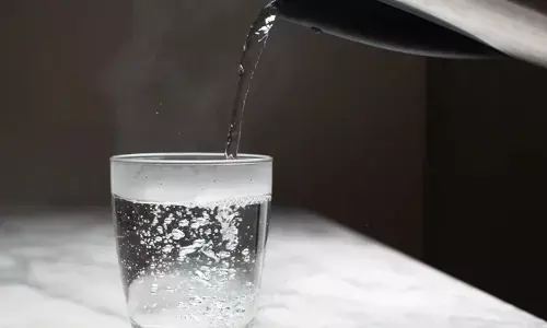 Drinking warm water : ఉదయాన్నే గోరు వెచ్చటి నీరు తాగడం వలన ఎన్ని లాభాలో తెలుసా?