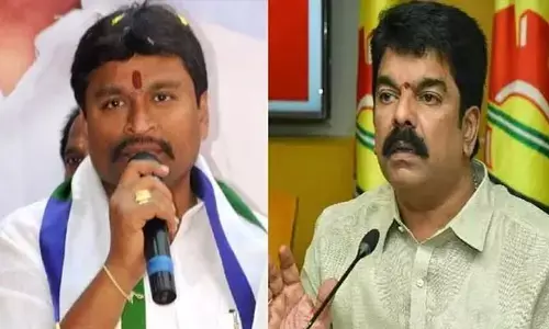 వెల్లంపల్లి వర్సెస్ బోండా ఉమా.. బాహుబలి‌లో ప్రభాస్‌? అత్తారింటికి దారేదిలో పవన్‌?