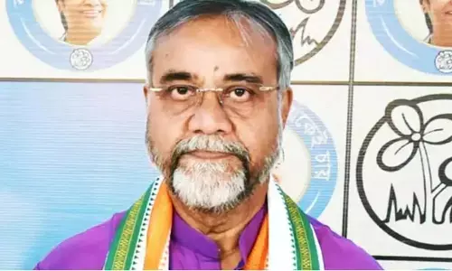 టీఎంసీకి షాక్: సీనియర్ ఎమ్మెల్యే తపస్ రాయ్ రాజీనామా!