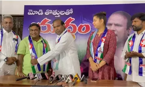 ప్రజాశాంతి పార్టీలో చేరిన బాబు మోహన్.. ఆ ఎంపీ స్థానం ఇచ్చేసిన కేఏపాల్..