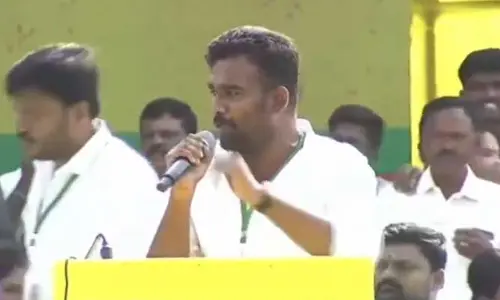 అభివృద్ది ఆయనకు, రాజకీయం ఈయనకు.. పరిటాల శ్రీరామ్ ఆసక్తికర వ్యాఖ్యలు