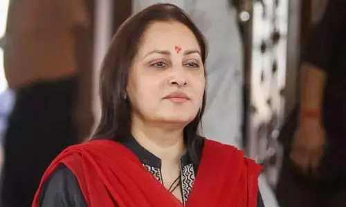 JAYAPRADA: నాన్ బెయిలబుల్ వారెంట్‌ ఎఫెక్ట్.. ఎట్టకేలకు కోర్టులో లొంగిపోయిన సినీనటి జయప్రద