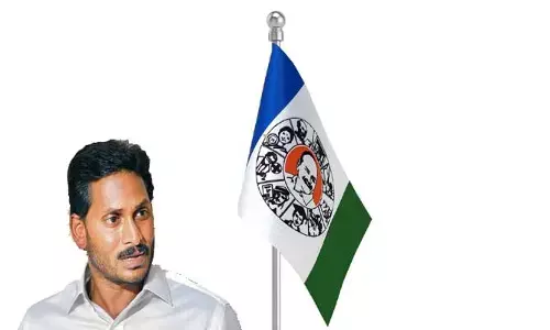 వైసీపీకి భారీ షాక్.. మరో కీలక నేత రాజీనామా.. ఏ పార్టీలో చేరనున్నారంటే?