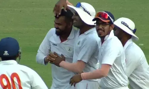 Ranji Trophy : ఫైనల్ బెర్త్‌కు 4 వికెట్ల దూరంలో విదర్భ