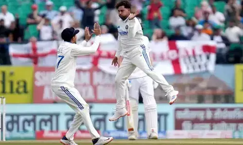 IND Vs ENG: విజృంభించిన అశ్విన్, కుల్దీప్.. పేకమేడలా కూలిన ఇంగ్లాండ్ మిడిలార్డర్, టీమిండియా స్కోర్ ఎంతంటే?