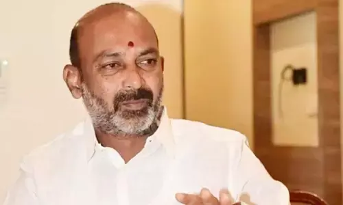 BREAKING: కరీంనగర్‌కు ఎవరేం చేశారో తేల్చుదాం: ఎంపీ బండి సంజయ్