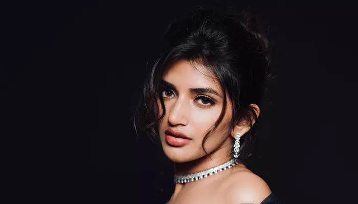 Sreeleela : కోట్లు ఇచ్చినా ఆ పని మాత్రం చేయను.. శ్రీలీల ! Sreeleela : కోట్లు ఇచ్చినా ఆ పని మాత్రం చేయను.. శ్రీలీల !