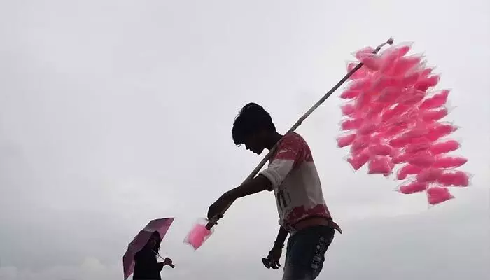 Rhodamine-B: కర్ణాటక ప్రభుత్వం కీలక నిర్ణయం.. రోడమైన్ బీపై నిషేధం Rhodamine-B: కర్ణాటక ప్రభుత్వం కీలక నిర్ణయం.. రోడమైన్ బీపై నిషేధం