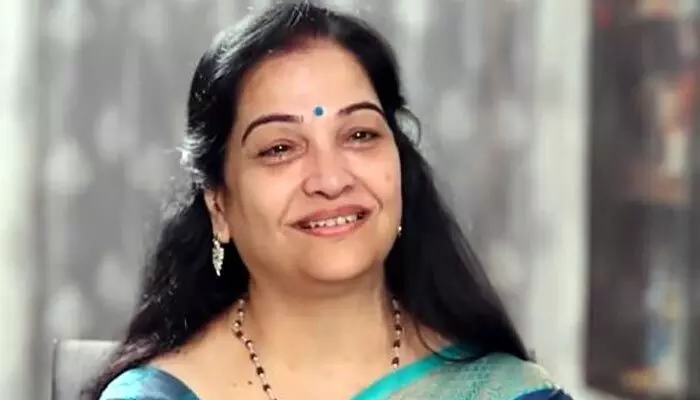 సీనియర్ నటి జయలలిత హత్యకు కుట్ర.. భగ్నం చేసిన బాబా సీనియర్ నటి జయలలిత హత్యకు కుట్ర.. భగ్నం చేసిన బాబా