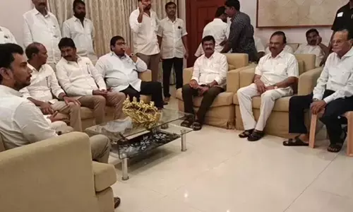 ముహూర్తం బాబు డిసైడ్‌ చేస్తారు.. ప్రకాశం జిల్లా రాజకీయాల్లో వైసీపీకి అదిరే ట్విస్ట్