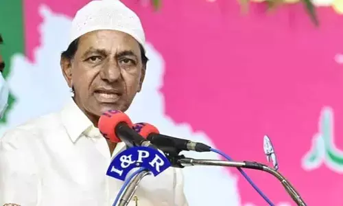 ముస్లింలకు శుభాకాంక్షలు చెప్పిన కేసీఆర్