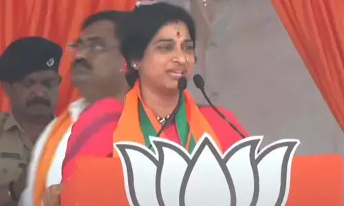 BREAKING: తాము రజాకార్లమేనని ఒప్పుకున్న అక్బరుద్దీన్: బీజేపీ ఎంపీ అభ్యర్థి మాధవీలత సంచలన వ్యాఖ్యలు