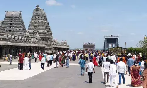 Alert‌: యాదాద్రి భక్తులకు అలర్ట్.. డ్రెస్ కోడ్‌పై కీలక నిర్ణయం!