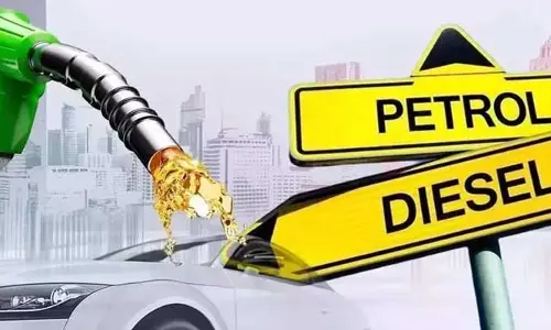 Petrol-Diesel Price(JANUARY 08): తెలుగు రాష్ట్రాల్లో నేడు పెట్రోల్, డీజిల్ ధరలు ఎలా ఉన్నాయంటే..?