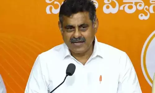 కేసీఆర్ పార్టీలో ఉండాలంటే బానిసగా బతకాలి.. కొండా విశ్వేశ్వర్ కామెంట్స్
