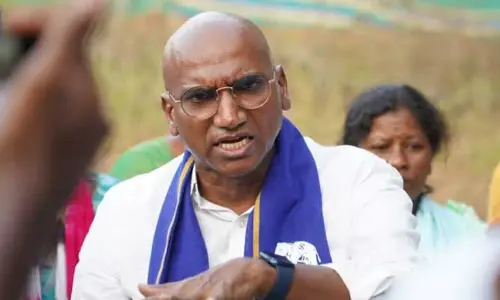 RS ప్రవీణ్ కుమార్‌‌ను గెలిపించి కేసీఆర్‌కు గిఫ్ట్ ఇద్దాం.. మాజీ మంత్రి పిలుపు
