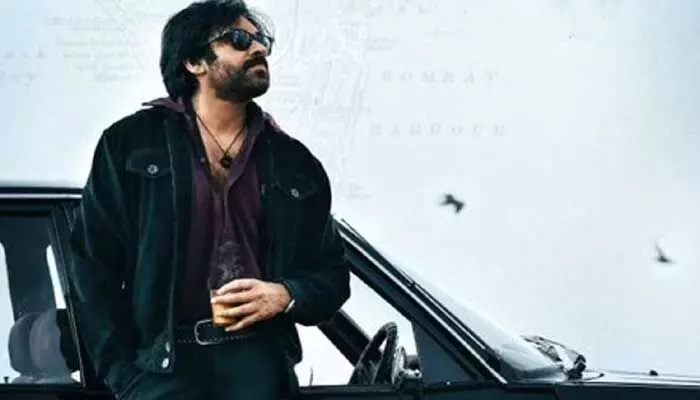 ఆ క్రేజీ ప్రాజెక్ట్లో పవన్ మూడు గెటప్స్ లో కనిపించనున్నారా..? ఆ క్రేజీ ప్రాజెక్ట్లో పవన్ మూడు గెటప్స్ లో కనిపించనున్నారా..?