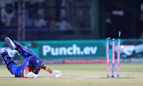 Wpl Final : చెలరేగిన బెంగళూరు బౌలర్లు.. స్వల్ప స్కోరుకే ఢిల్లీ ఆలౌట్