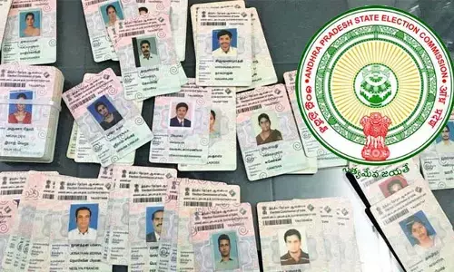 Voter ID Currection: మీ ఓటరు కార్డులో తప్పులున్నాయా..? అయితే ఇలా సరిచేసుకోండి