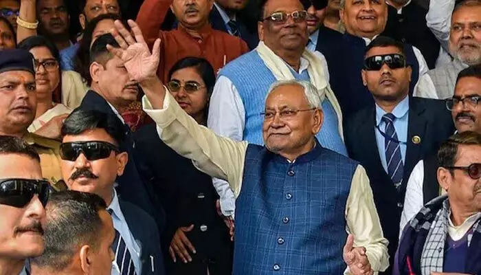 బీజేపీకి 17, జేడీయూకు 16: బిహార్లో కుదిరిన పొత్తు! బీజేపీకి 17, జేడీయూకు 16: బిహార్లో కుదిరిన పొత్తు!