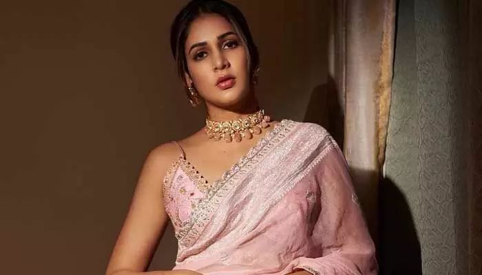మెగా అభిమానులకు ఊహించని షాక్ ఇవ్వబోతున్న లావణ్య త్రిపాఠి.. ఇక నుంచి వాటికి దూరం కానుందా? మెగా అభిమానులకు ఊహించని షాక్ ఇవ్వబోతున్న లావణ్య త్రిపాఠి.. ఇక నుంచి వాటికి దూరం కానుందా?