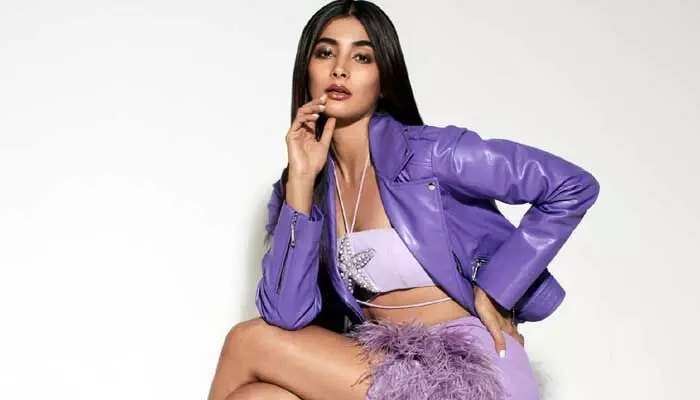 ఆఫ్టర్ లాంగ్ టైం.. సెట్లోకి అడుగు పెట్టిన స్టార్ హీరోయిన్ ఆఫ్టర్ లాంగ్ టైం.. సెట్లోకి అడుగు పెట్టిన స్టార్ హీరోయిన్