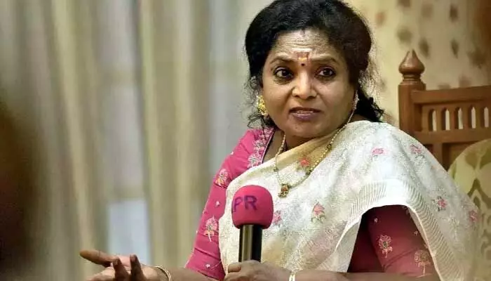 ఈమె జమానా అంతా వివాదాలే! ఈమె జమానా అంతా వివాదాలే!