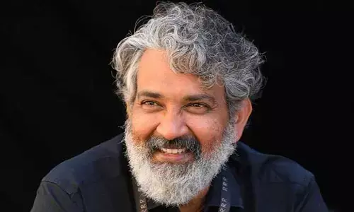 రాజమౌళి మహేష్ బాబు మూవీ లో విలన్‌గా బాలీవుడ్ స్టార్ హీరో..