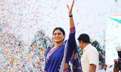 YS Sharmila: లోక్‌సభ ఎన్నికల బరిలోకి వైఎస్ షర్మిల.. పోటీ ఆ స్థానం నుంచే?