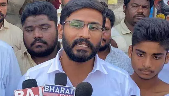 బీఆర్ఎస్ నేత క్రిశాంక్పై MLC బల్మూరి వెంకట్ సీరియస్ బీఆర్ఎస్ నేత క్రిశాంక్పై MLC బల్మూరి వెంకట్ సీరియస్