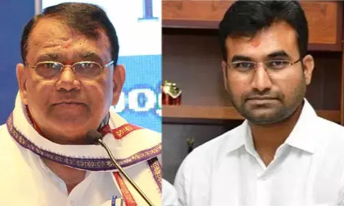 మాజీ స్పీకర్ పోచారంనకు బిగ్ షాక్.. కుమారుడు భాస్కర్ రెడ్డి పదవి ఊస్ట్