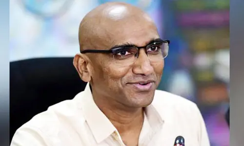 BREAKING: ప్రజల దృష్టిని మళ్లించేందుకే క్రిశాంక్‌పై అక్రమ కేసులు: ఆర్.ఎస్ ప్రవీణ్ కుమార్ ఫైర్