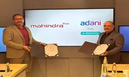 ఈవీ ఛార్జింగ్ ఇన్‌ఫ్రా కోసం ఎంఅండ్ఎం, అదానీ టోటల్ ఎనర్జీస్ భాగస్వామ్యం