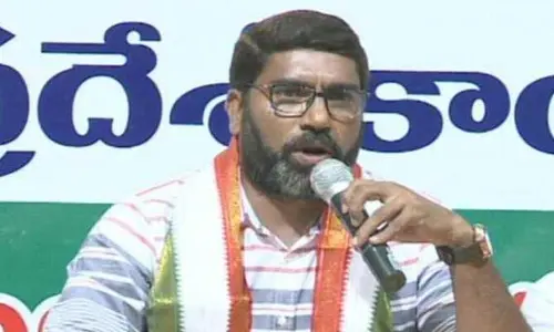 టికెట్ రాలేదన్న బాధేం లేదు.. కానీ ఆయన మాదిగలకు ద్రోహం చేస్తున్నాడు: సంపత్ కుమార్