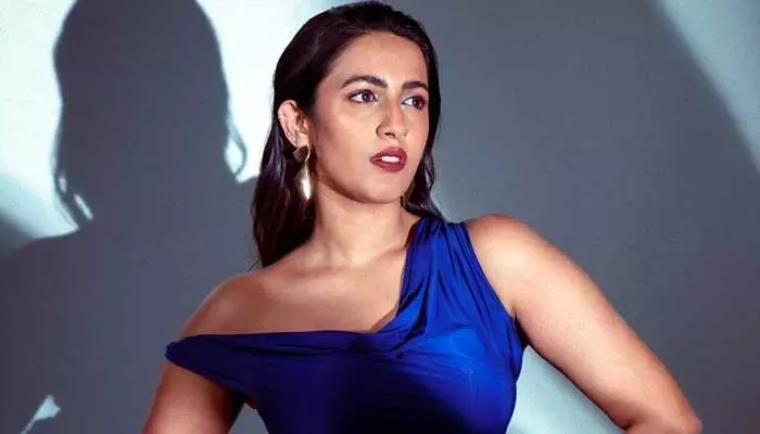 వాటికి ఆకు అడ్డం పెట్టి మెగా డాటర్ చిలిపి ఫోజులు.. నెట్టింట వైరల్గా మారిన ఫొటోలు వాటికి ఆకు అడ్డం పెట్టి మెగా డాటర్ చిలిపి ఫోజులు.. నెట్టింట వైరల్గా మారిన ఫొటోలు
