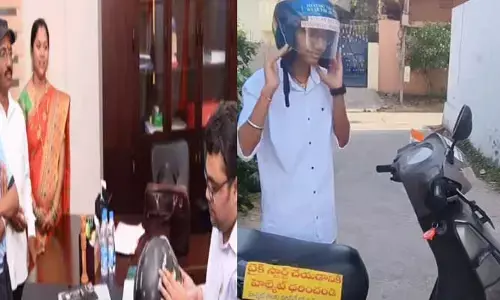 Smart Helmet: 9వ తరగతి విద్యార్థి కొత్త ఆవిష్కకరణ.. ఫిదా అయిన కలెక్టర్..