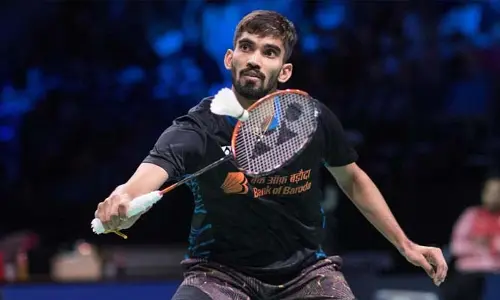 సెమీస్‌లో ముగిసిన శ్రీకాంత్ పోరాటం