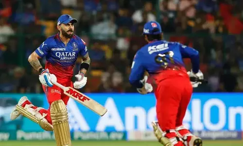 బ్యాటు ఝుళిపించిన కోహ్లీ.. పంజాబ్‌ను చిత్తు చేసి బెంగళూరు బోణీ